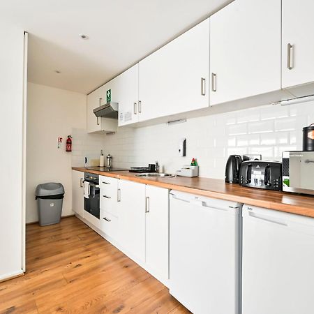 Lovely 2-Bed, Sleeps 6, Near Stratford Station & Abba Voyage, Londres Exterior foto