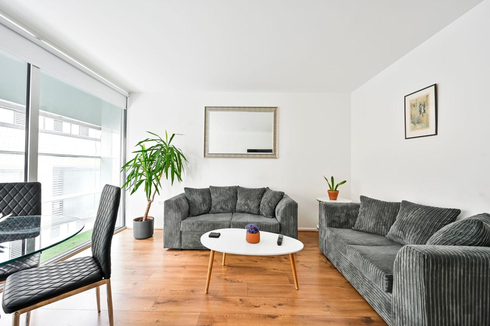 Lovely 2-Bed, Sleeps 6, Near Stratford Station & Abba Voyage, Londres Exterior foto